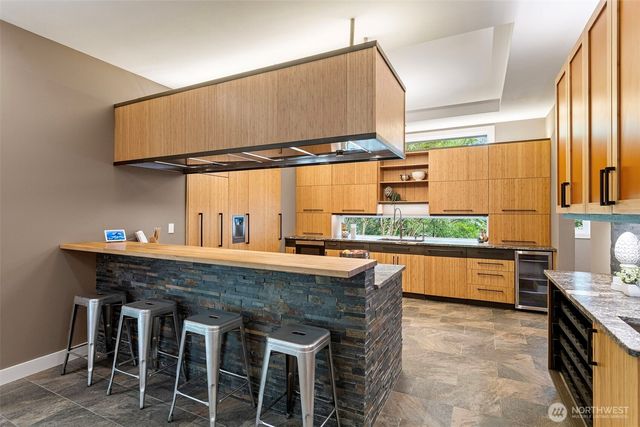 16430 266th Avenue SE, Issaquah, WA 98027