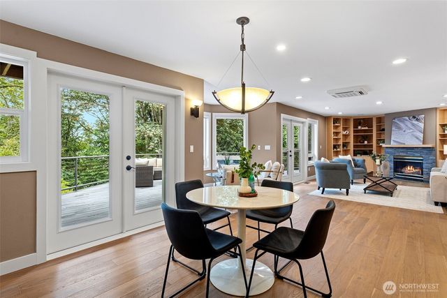 16430 266th Avenue SE, Issaquah, WA 98027