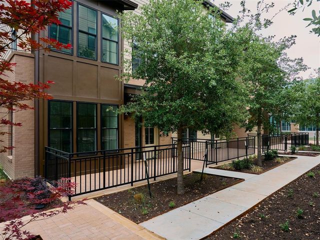 2209 Woodland Ave 803, Austin, TX 78741