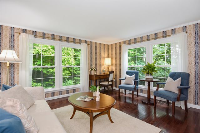 17 Olde English Road, Bedford, NH 03110