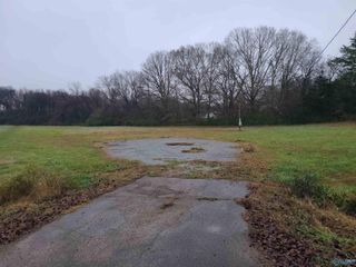 27287 Oakcrest Drive, Athens, AL 35613