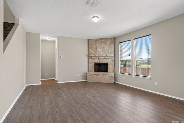 7635 PRESIDIO HVN, Boerne, TX 78015