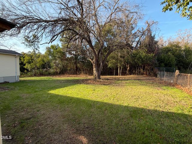 503 Spring Avenue, Spring Lake, NC 28390