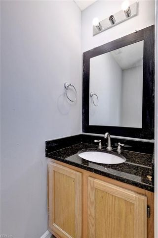 313 Warwick Landing PW, Newport News, VA 23606