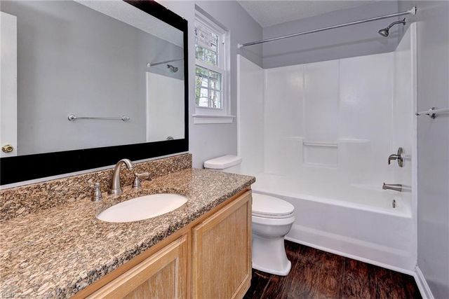 313 Warwick Landing PW, Newport News, VA 23606