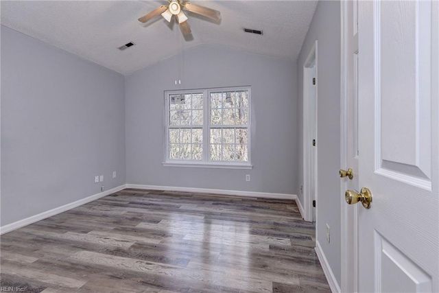 313 Warwick Landing PW, Newport News, VA 23606