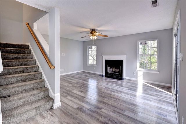 313 Warwick Landing PW, Newport News, VA 23606