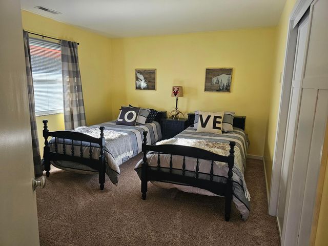 318 Crabapple Drive, Howard, OH 43028