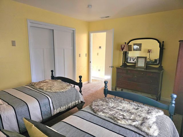 318 Crabapple Drive, Howard, OH 43028