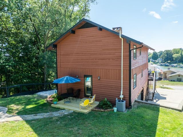 318 Crabapple Drive, Howard, OH 43028