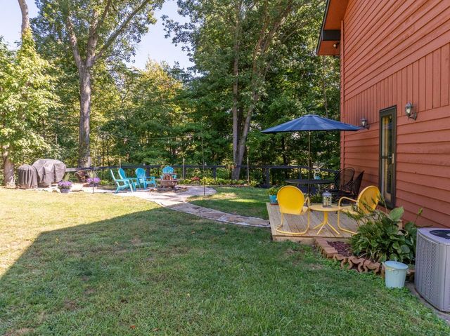 318 Crabapple Drive, Howard, OH 43028