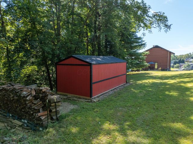 318 Crabapple Drive, Howard, OH 43028