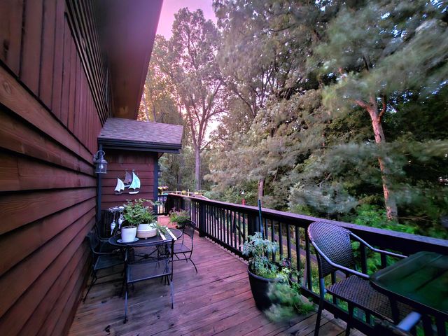 318 Crabapple Drive, Howard, OH 43028