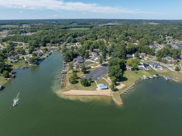 318 Crabapple Drive, Howard, OH 43028