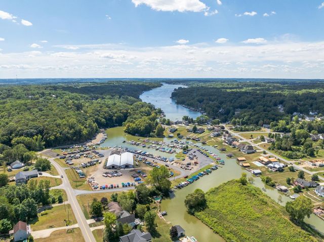 318 Crabapple Drive, Howard, OH 43028