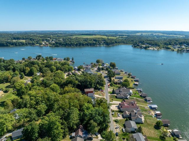 318 Crabapple Drive, Howard, OH 43028