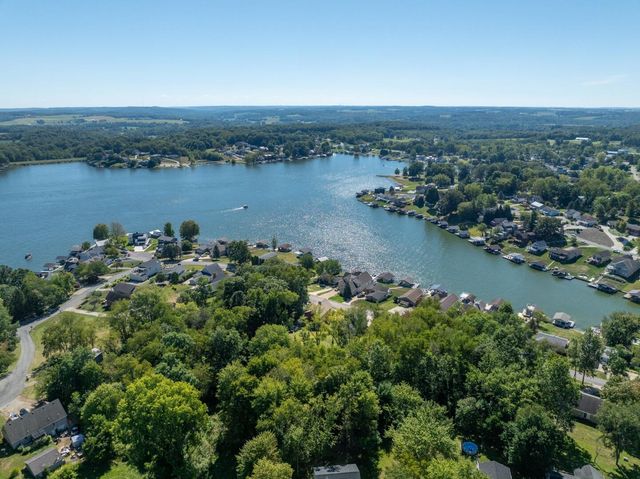 318 Crabapple Drive, Howard, OH 43028