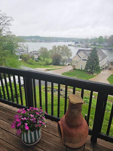 318 Crabapple Drive, Howard, OH 43028