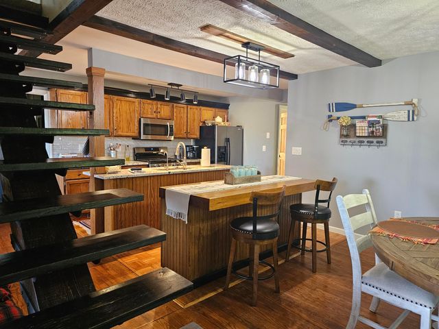 318 Crabapple Drive, Howard, OH 43028