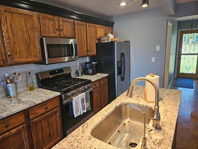 318 Crabapple Drive, Howard, OH 43028