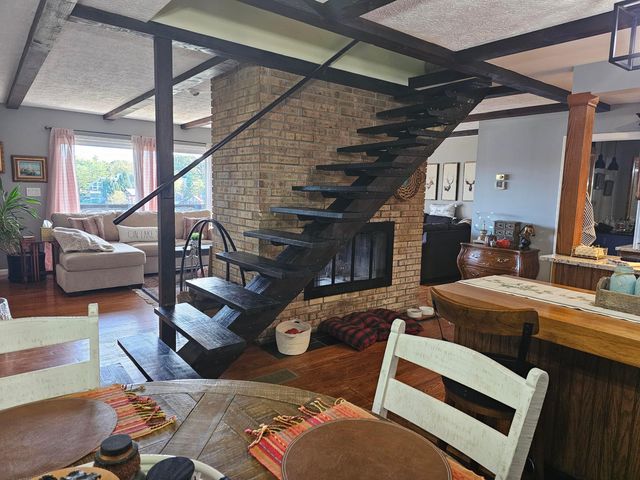 318 Crabapple Drive, Howard, OH 43028