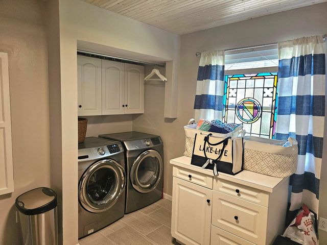 318 Crabapple Drive, Howard, OH 43028