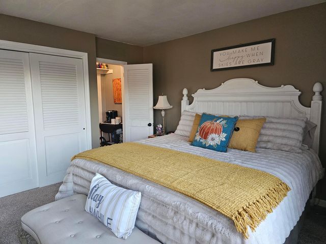 318 Crabapple Drive, Howard, OH 43028