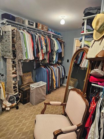 318 Crabapple Drive, Howard, OH 43028