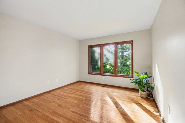 213 Raintree Circle 55, Kalamazoo, MI 49006