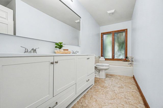 213 Raintree Circle 55, Kalamazoo, MI 49006