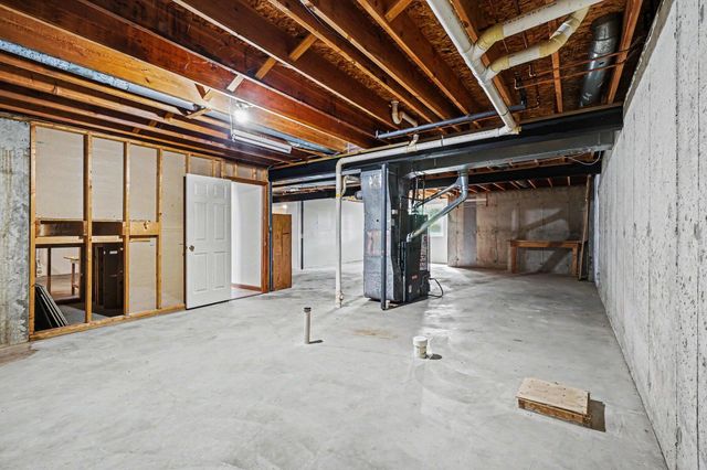 213 Raintree Circle 55, Kalamazoo, MI 49006