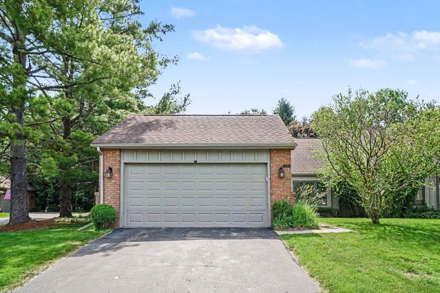 213 Raintree Circle 55, Kalamazoo, MI 49006