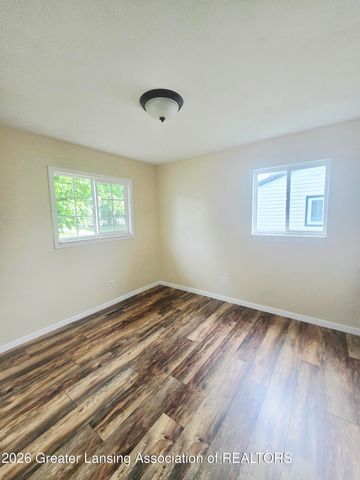 1583 Grayfriars Avenue, Holt, MI 48842
