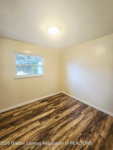 1583 Grayfriars Avenue, Holt, MI 48842