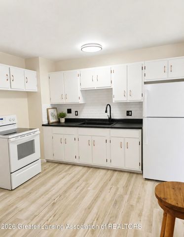 1583 Grayfriars Avenue, Holt, MI 48842
