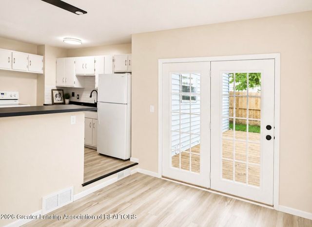 1583 Grayfriars Avenue, Holt, MI 48842