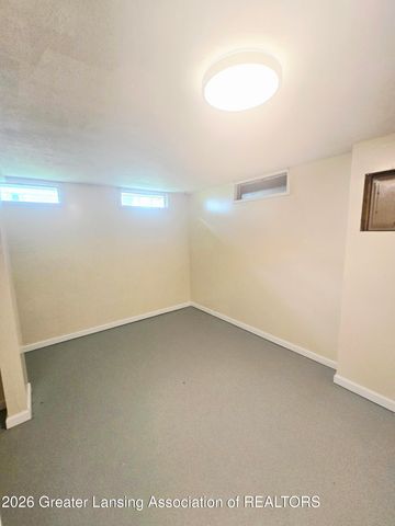 1583 Grayfriars Avenue, Holt, MI 48842