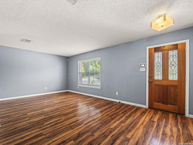 5202 Erickson Blf, San Antonio, TX 78247