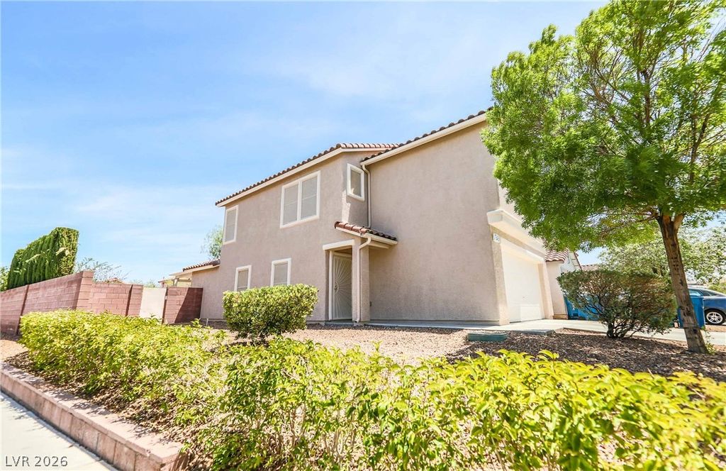 7548 Bear River Court, Las Vegas, NV 89139 — photo 2