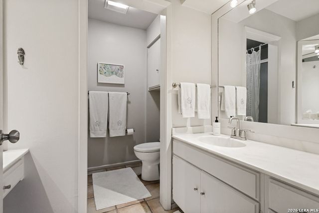 3 Gallery Court B, San Antonio, TX 78209