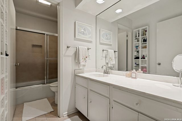 3 Gallery Court B, San Antonio, TX 78209