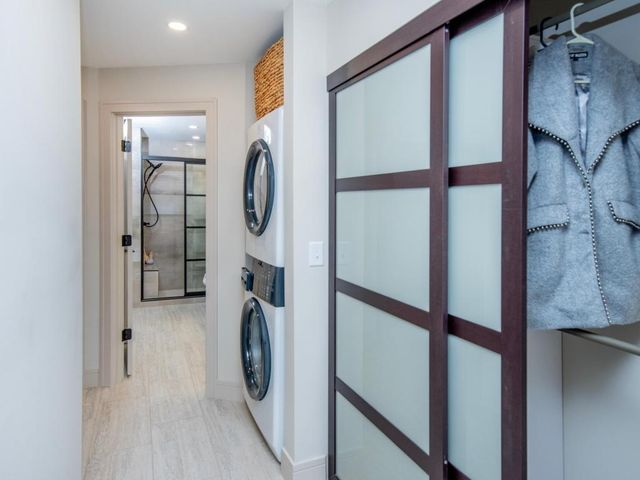 7401 W 101st Street 111, Bloomington, MN 55438