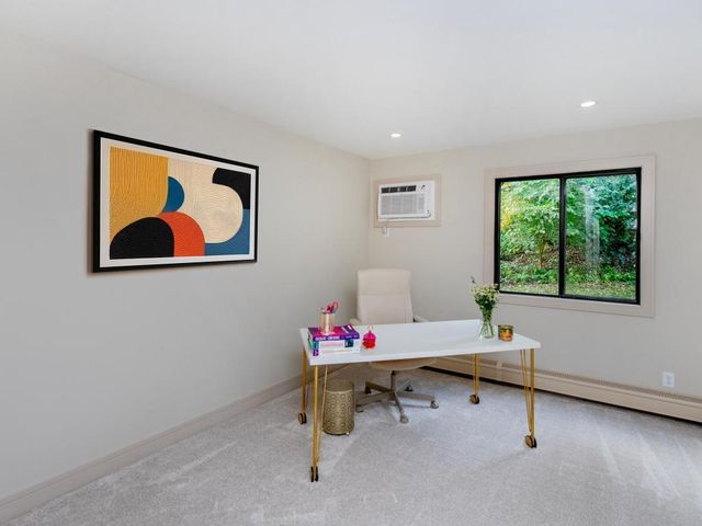 7401 W 101st Street 111, Bloomington, MN 55438