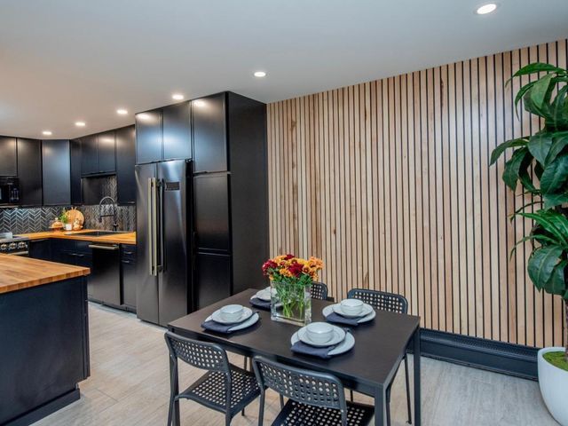 7401 W 101st Street 111, Bloomington, MN 55438