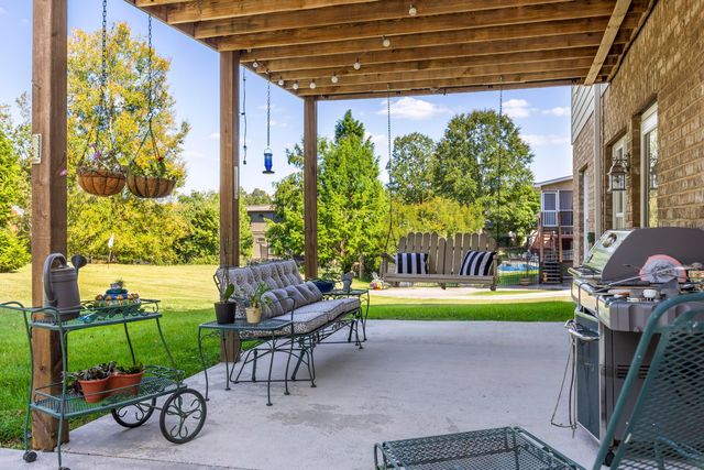 2750 Red Oak Drive NW, Cleveland, TN 37312