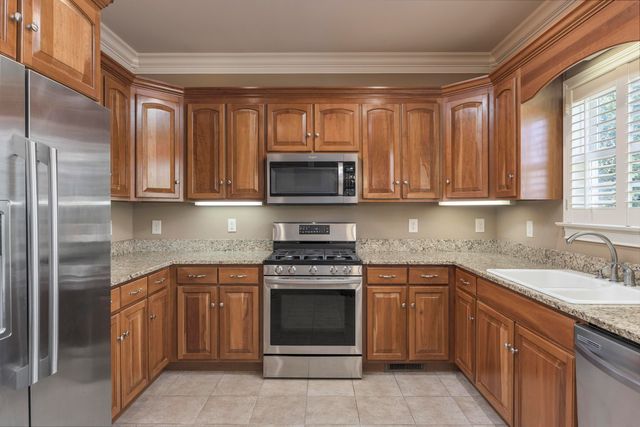 2750 Red Oak Drive NW, Cleveland, TN 37312