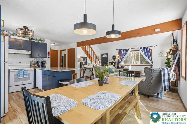 61 Lindsay Mews, Penn Forest Twp, PA 18210