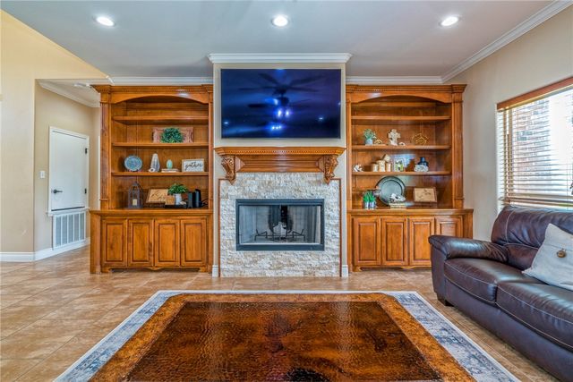 15002 Santa Gertrudis Dr, Corpus Christi, TX 78410