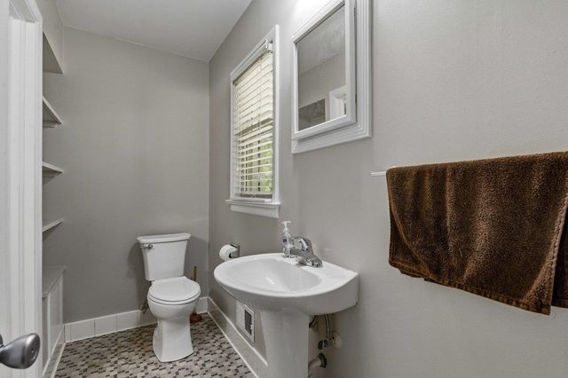 209 Sherwood Dr., Conway, SC 29526