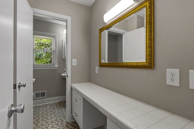 209 Sherwood Dr., Conway, SC 29526